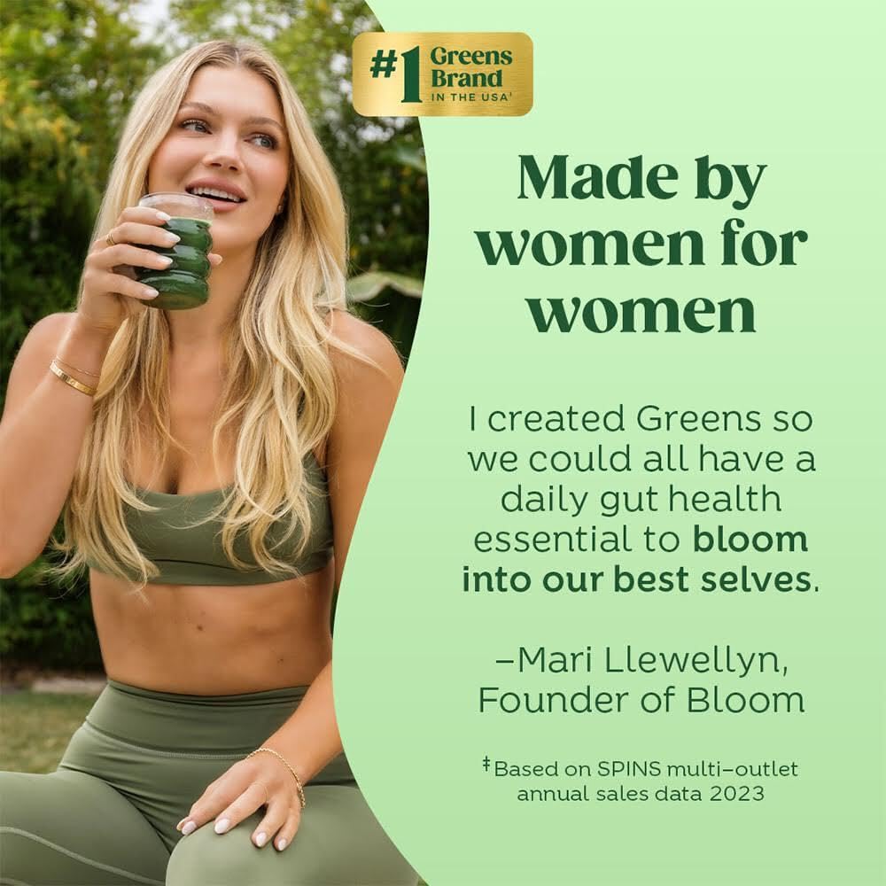 Bloom Nutrition Superfood Greens Powder, Berry, 30 Servings | Digestive Enzymes with Probiotics and Prebiotics, Gut Health, Bloating Relief for Women, Chlorella, Green Juice Mix