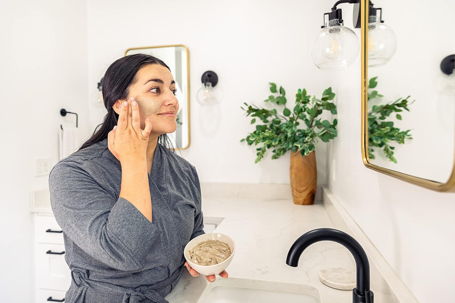 REDMOND Clay - Bentonite Clay of 1000 Uses, Soothing Facial Mask, 10 Ounce (1 Pack)